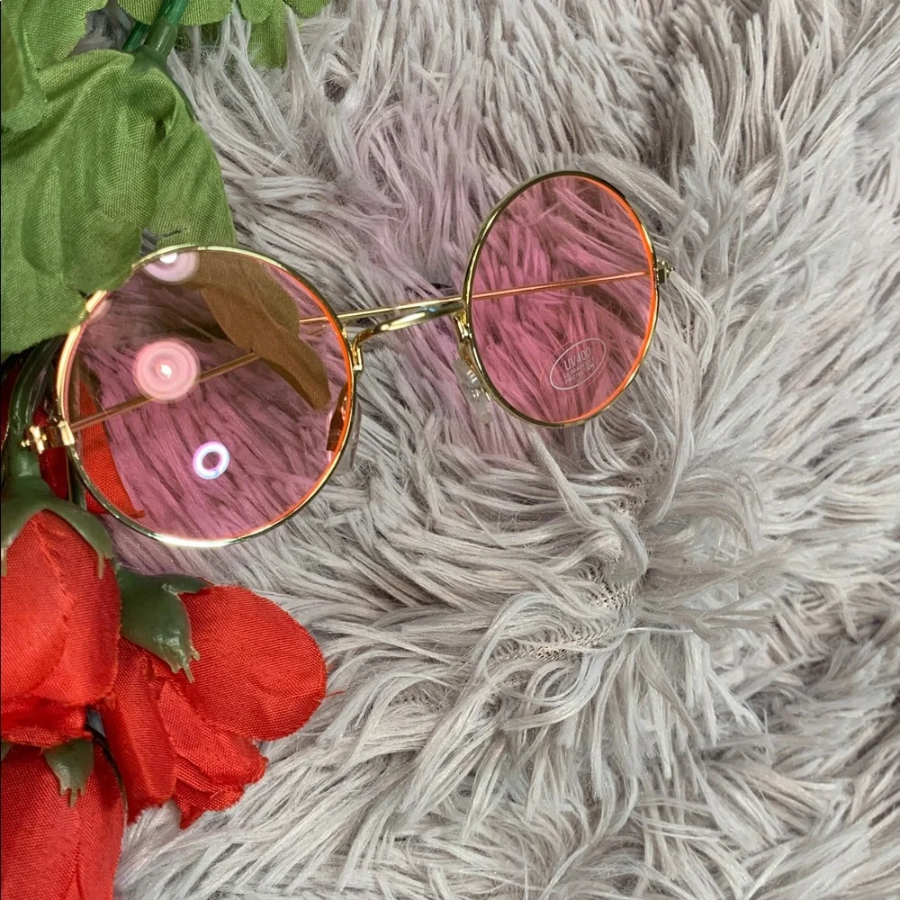🌹Pretty in Pink Retro Hippie Style Gold Frame Round Pink UV400 Sunglasses • NWOT